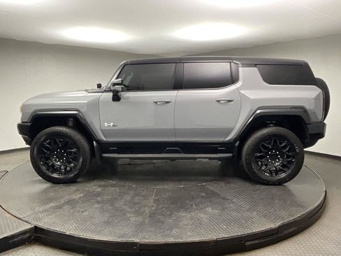 Used 2024 GMC Hummer EV 2X AWD/4WD image 4