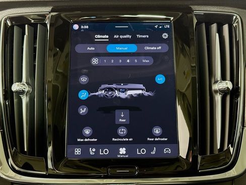 Certified 2025 Volvo S90 B6 Plus AWD/4WD image 16