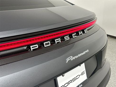 Certified 2024 Porsche Panamera 4 AWD/4WD image 17