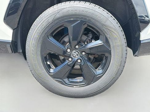 Used 2021 Toyota RAV4 XSE AWD/4WD image 28