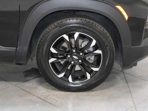 Used 2023 Chevrolet TrailBlazer LT w/ Convenience Package image 12