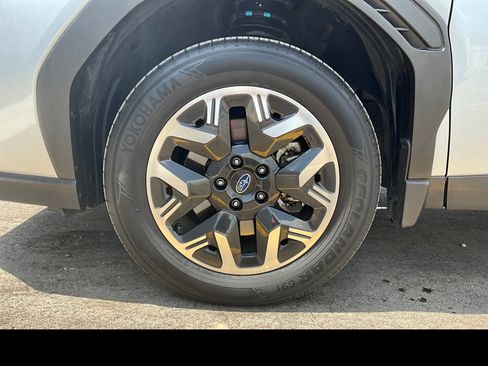 Certified 2025 Subaru Forester Premium AWD/4WD image 15