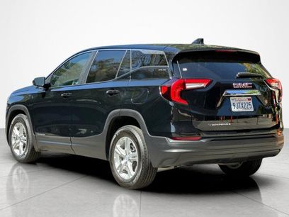 Used 2024 GMC Terrain SLE