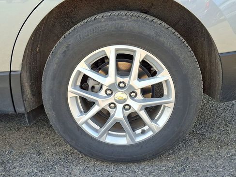 Used 2024 Chevrolet Equinox LT AWD/4WD image 31