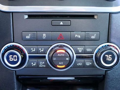 Used 2015 Land Rover LR4 HSE LUX image 41