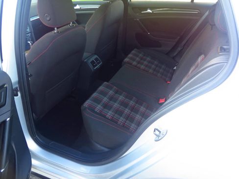 Used 2017 Volkswagen GTI Sport image 30