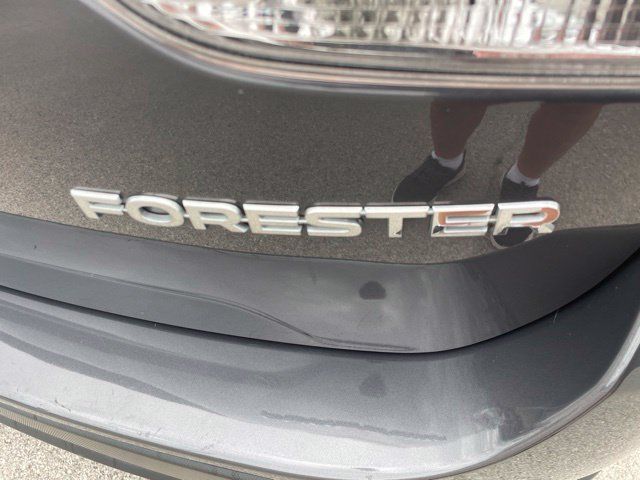 Used 2023 Subaru Forester Limited AWD/4WD image 9