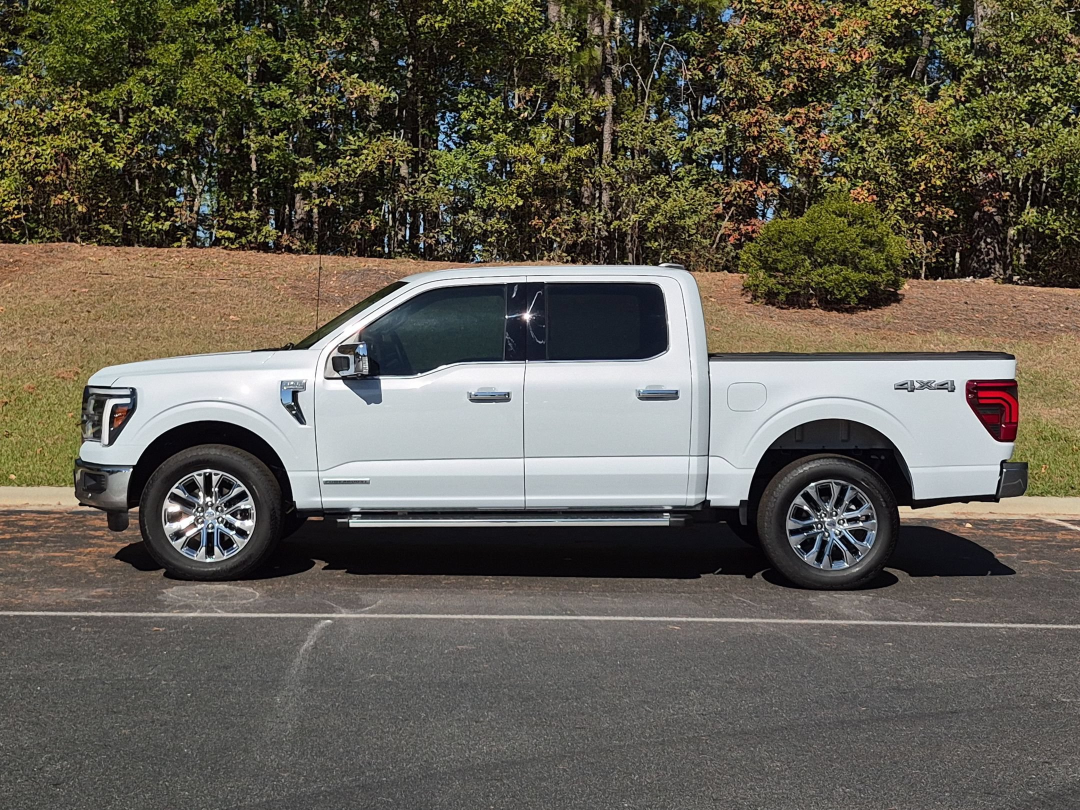 Used 2025 Ford F150 Lariat w/ Equipment Group 501A Mid AWD/4WD image 2