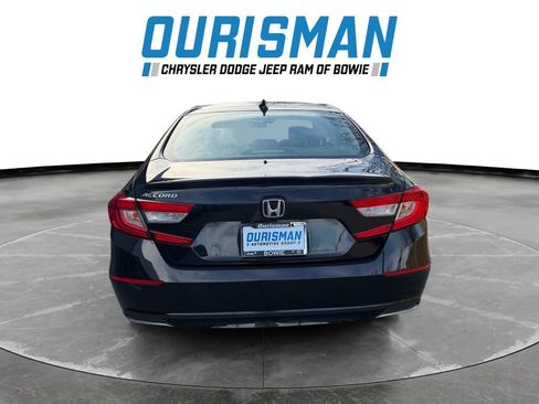 Used 2018 Honda Accord EX image 5