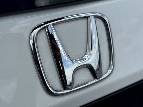 Used 2023 Honda Pilot EX-L image 18