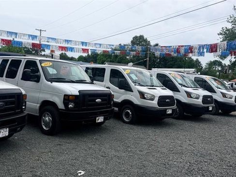 Used 2013 Ford E-350 and Econoline 350 Super Duty w/ Commercial Cargo Van Pkg RWD image 30