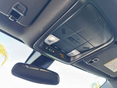 Used 2023 Chevrolet Blazer Premier image 30