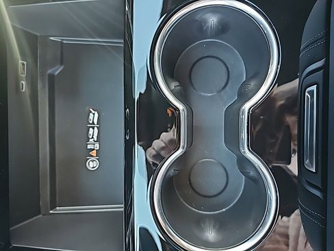 New 2026 GMC Yukon Elevation image 25