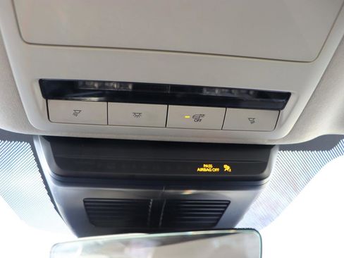 Used 2024 MAZDA MAZDA3 s image 40