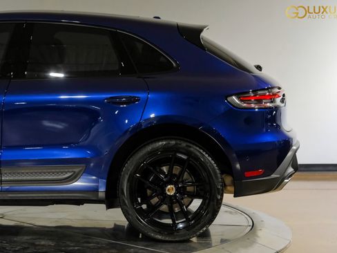 Used 2023 Porsche Macan Turbo AWD/4WD image 15