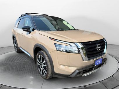 Used 2023 Nissan Pathfinder Platinum w/ Cargo Package