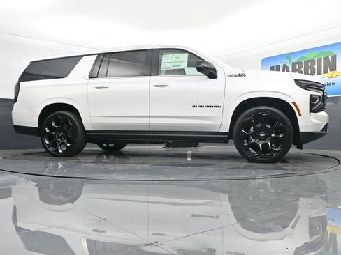 New 2025 Chevrolet Suburban High Country image 26