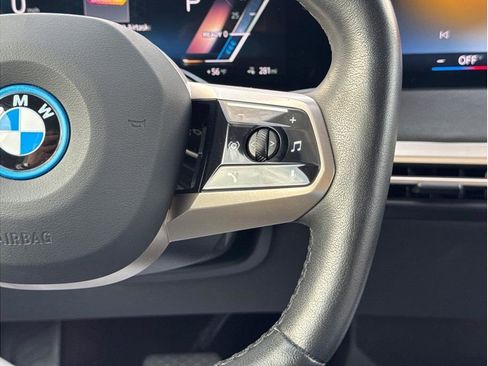 Used 2023 BMW iX xDrive50 w/ Sport Package image 17