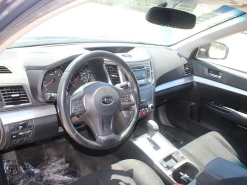Used 2013 Subaru Outback 2.5i Premium w/ Popular Pkg 1B AWD/4WD image 10