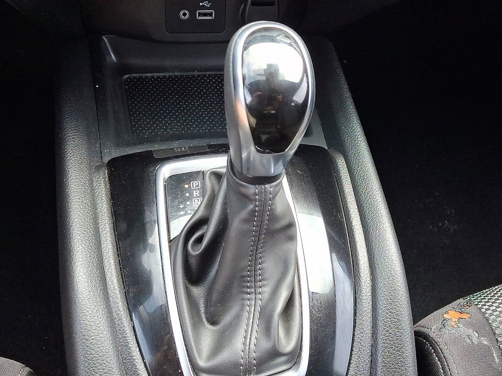 Used 2020 Nissan Rogue Sport SV AWD/4WD image 14