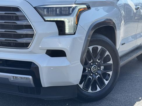 Used 2024 Toyota Sequoia Limited image 5