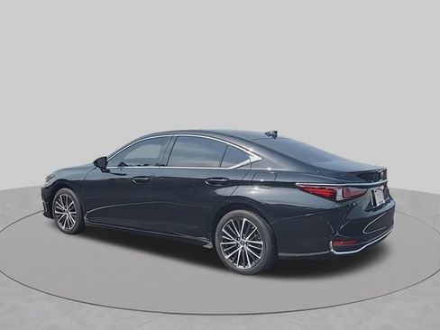 Used 2024 Lexus ES 250 w/ Premium Package AWD/4WD image 7