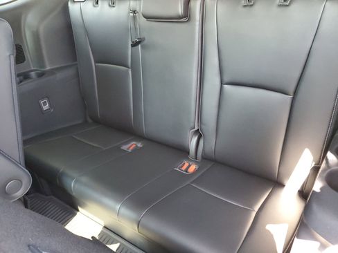 Certified 2020 Toyota Highlander Limited AWD/4WD image 13