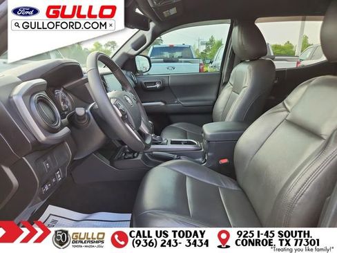 Used 2023 Toyota Tacoma TRD Off-Road image 30