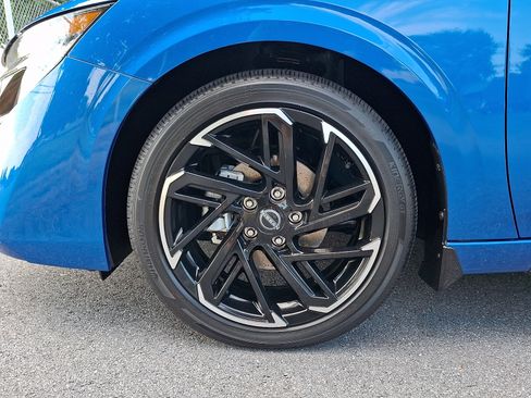 New 2026 Nissan Sentra SR w/ SR Premium Package FWD image 4