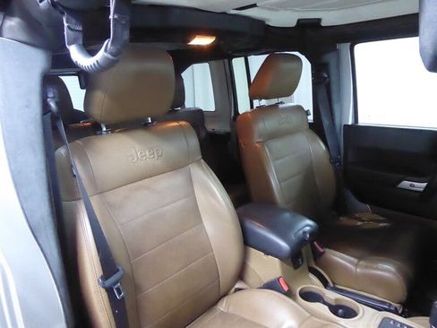 Used 2011 Jeep Wrangler Unlimited Sahara w/ Dual Top Group image 22