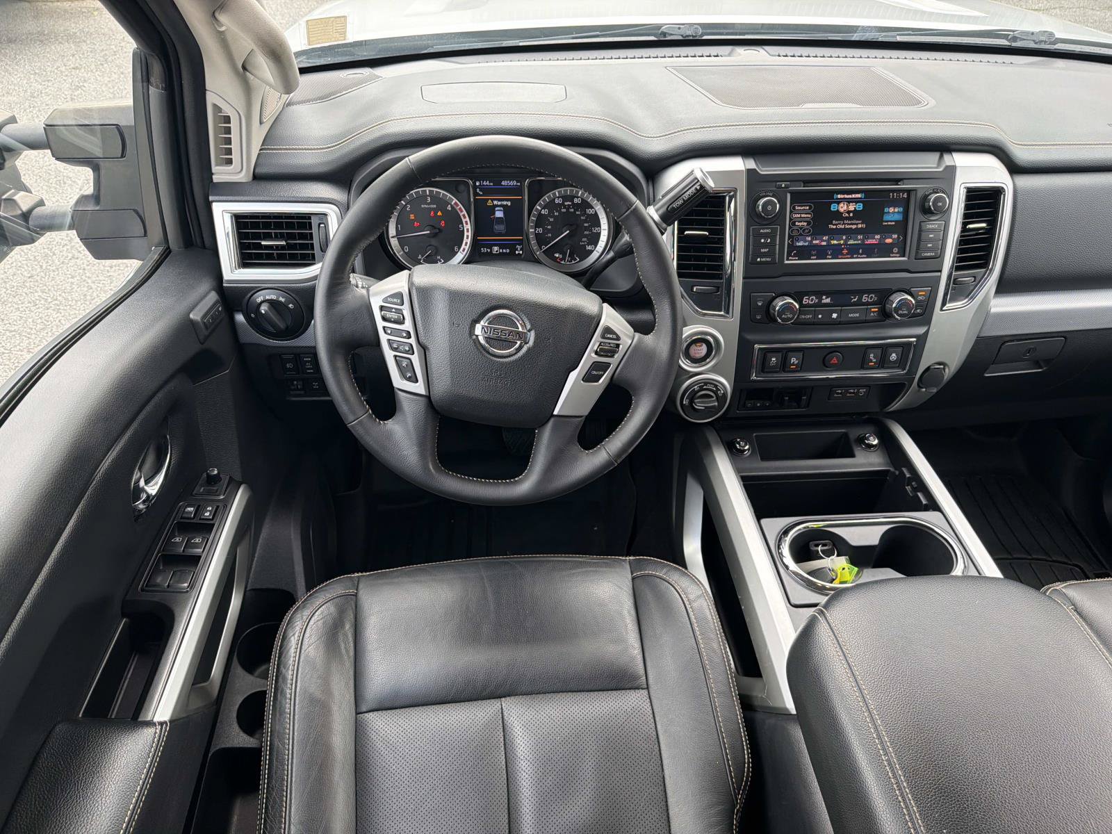 Used 2019 Nissan Titan PRO-4X w/ Pro-4x Convenience Package AWD/4WD image 3