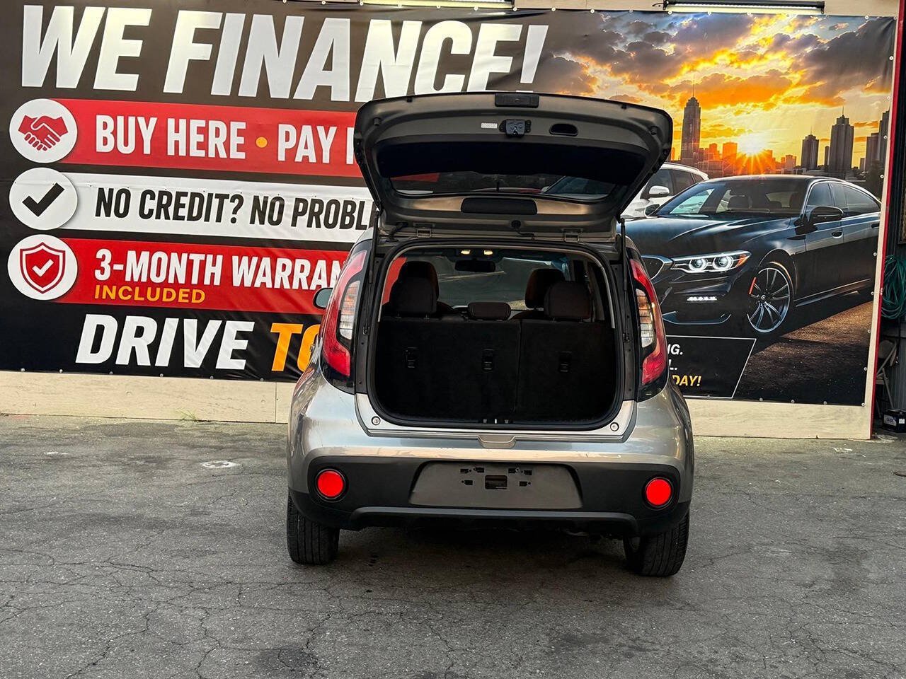 Used 2017 Kia Soul FWD image 20