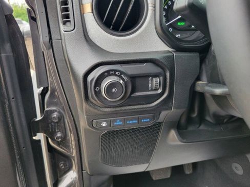 Used 2025 Jeep Wrangler Unlimited Sport S 4xe AWD/4WD image 12