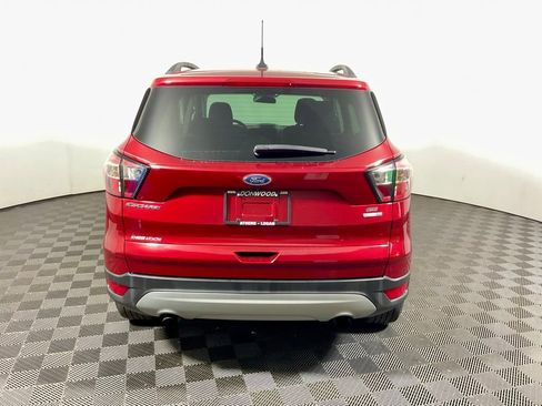 Used 2018 Ford Escape SE w/ SE Sync 3 Package AWD/4WD image 13