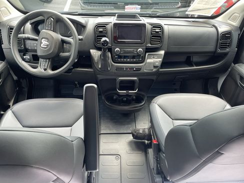 Used 2026 RAM ProMaster 2500 w/ Convenience Group FWD image 5