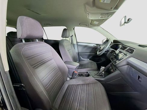 Used 2022 Volkswagen Tiguan S image 29