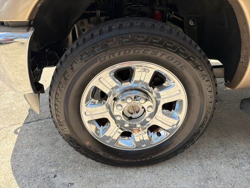 Used 2014 Ford F250 Lariat w/ Lariat Ultimate Package AWD/4WD image 14