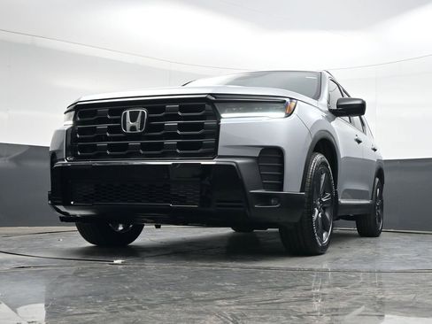 New 2026 Honda Pilot Sport image 29