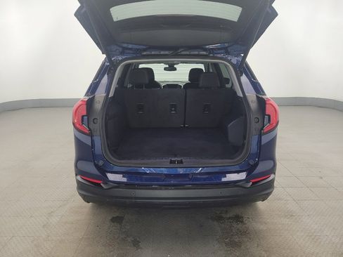 Used 2023 GMC Terrain SLE w/ Driver Convenience Package AWD/4WD image 29