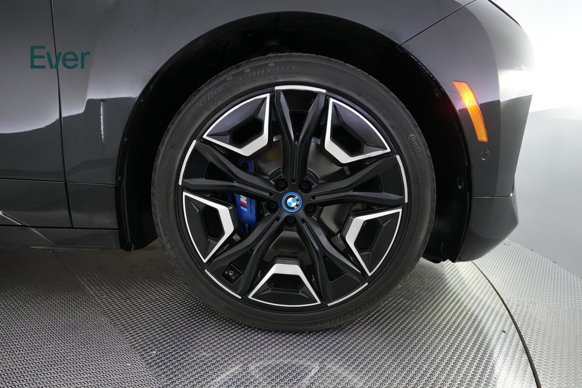 Used 2023 BMW iX M60 w/ Executive Package AWD/4WD image 20