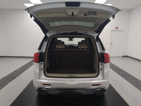 Used 2019 GMC Acadia Denali FWD image 29
