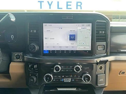 Used 2025 Ford F450 Lariat w/ Lariat Ultimate Package image 16