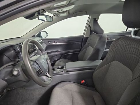 Used 2025 Toyota Camry LE FWD image 12