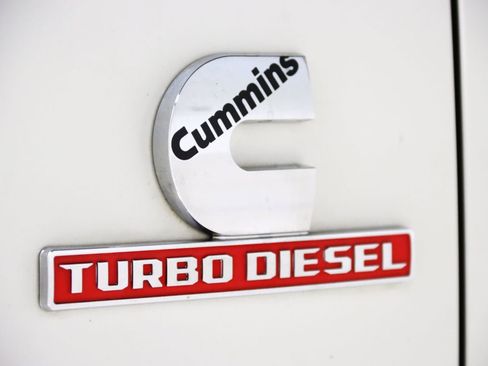 Used 2024 RAM 3500 Laramie image 11