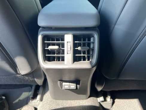 Used 2024 Lexus UX 250h F Sport image 23