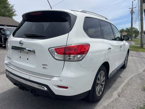 Used 2015 Nissan Pathfinder SL w/ Trailer Tow Package AWD/4WD image 5