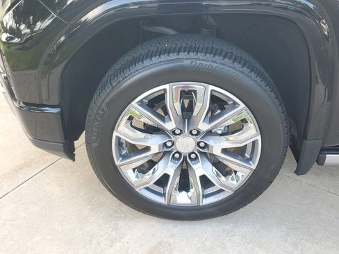 Certified 2024 GMC Sierra 1500 Denali AWD/4WD image 11