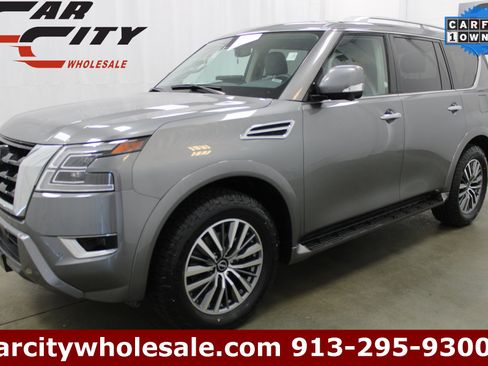 Used 2024 Nissan Armada SL image 1