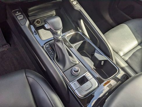 Certified 2025 Kia Telluride S FWD image 31