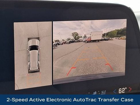 Used 2025 Chevrolet Tahoe Premier AWD/4WD image 13